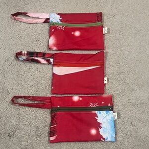 Holiday Red and Green Women's Clutch Set